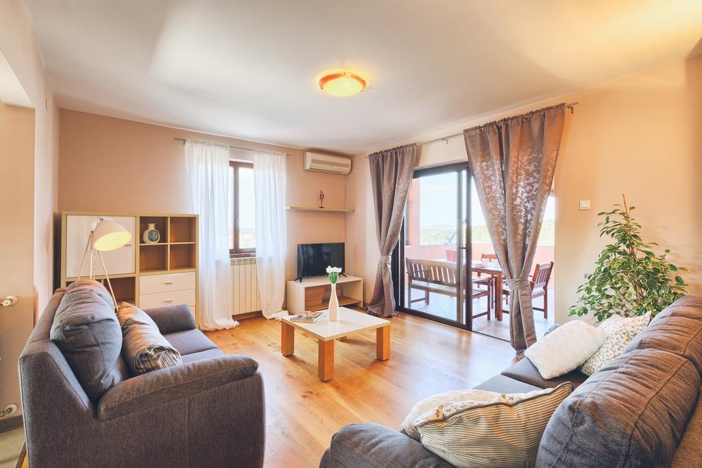 Dea Vista Amazing Sunsets Apartment บานโจเล ภายนอก รูปภาพ